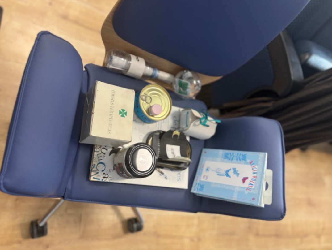 Con un clic se abre a gran tamaño y con doble clic se reduce